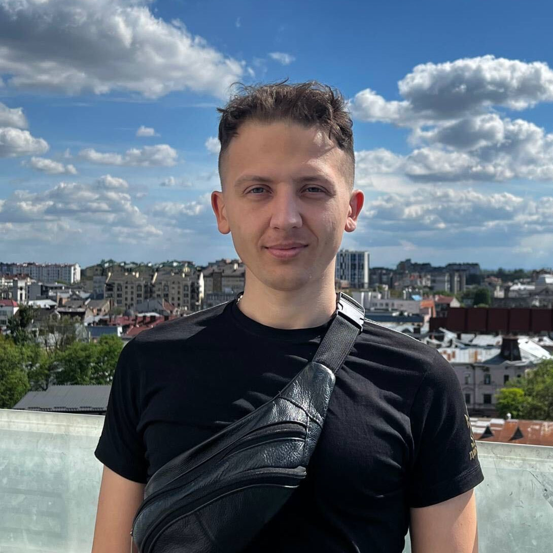 Brennick Halver — Container Runtime Engineer